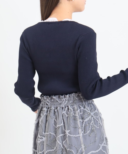 ASTORIA ODIER（アストリアオディール）の「イミテーションフリルリブニット　(300日着られるニット/イージーケア/ウォッシャブル)（ニット/セーター・レディース・ピンクベージュ/ライトグレー/ネイビー・MEDIUM）」の14枚目の写真
