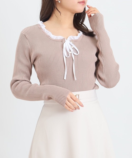 ASTORIA ODIER（アストリアオディール）の「イミテーションフリルリブニット　(300日着られるニット/イージーケア/ウォッシャブル)（ニット/セーター・レディース・ピンクベージュ/ライトグレー/ネイビー・MEDIUM）」の8枚目の写真