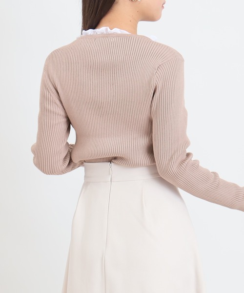 ASTORIA ODIER（アストリアオディール）の「イミテーションフリルリブニット　(300日着られるニット/イージーケア/ウォッシャブル)（ニット/セーター・レディース・ピンクベージュ/ライトグレー/ネイビー・MEDIUM）」の10枚目の写真