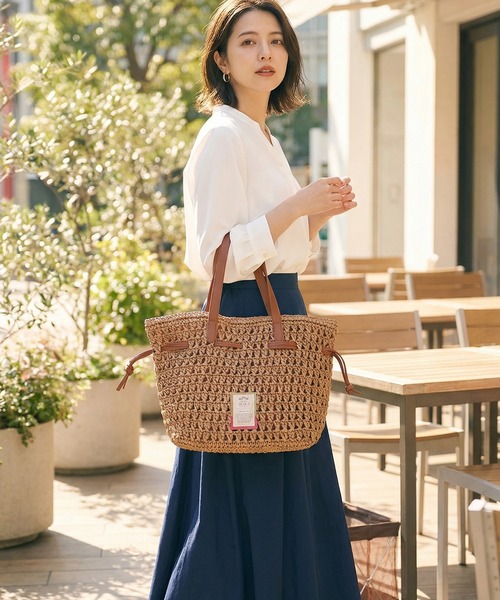 AVOCA(アヴォカ)の「【AVOCA/アヴォカ】Paper Tote Bag/巾着 ペーパートートバッグ(トートバッグ・レディース・ブラック/アイボリー/ブラウン・FREE)」の3枚目の写真
