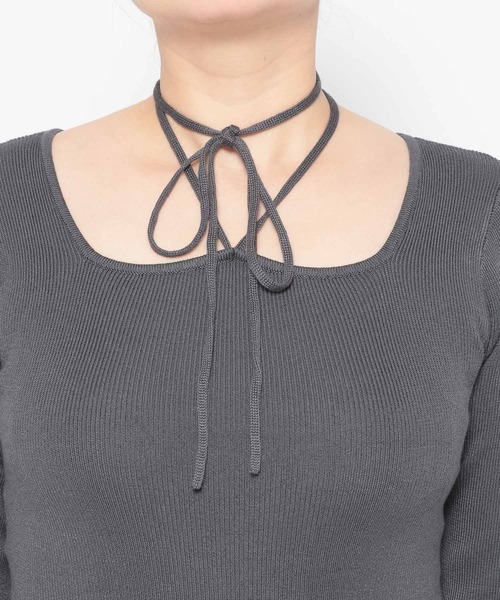 mysty woman（ミスティウーマン）の「ホルターネックロングスリーブニット　659276（ニット/セーター・レディース・オフホワイト/グレー/ブラック・FREE）」の12枚目の写真