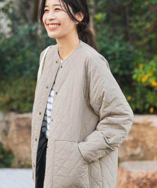 URBAN RESEARCH DOORS(アーバンリサーチドアーズ)の「カポックキルトミドルジャケット(ダウンジャケット/コート・レディース・グレー系その他/アイボリー/ブラック・FREE)」の17枚目の写真