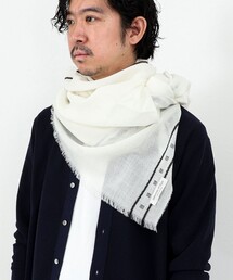 Johnstons of Elgin（ジョンストンズオブエルガン）の「【Johnstons of Elgin/ジョンストンズ・オブ・エルガン】ウール/カシミヤ/シルク/ストール Cyrus Scarf 70 WB002860（ストール/ショール）」