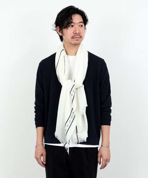 Johnstons of Elgin(ジョンストンズオブエルガン)の「【Johnstons of Elgin/ジョンストンズ・オブ・エルガン】ウール/カシミヤ/シルク/ストール Cyrus Scarf 70 WB002860(ストール/ショール・メンズ・グリーン系その他/ホワイト系その他/グレー系その他・FREE)」の5枚目の写真