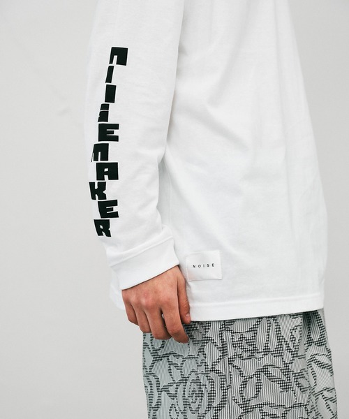 NOISE MAKER（ノイズメーカー）の「スリーブロゴプリントロンTEE（Tシャツ/カットソー・メンズ・ホワイト/ブラック・XL/L/M）」の7枚目の写真