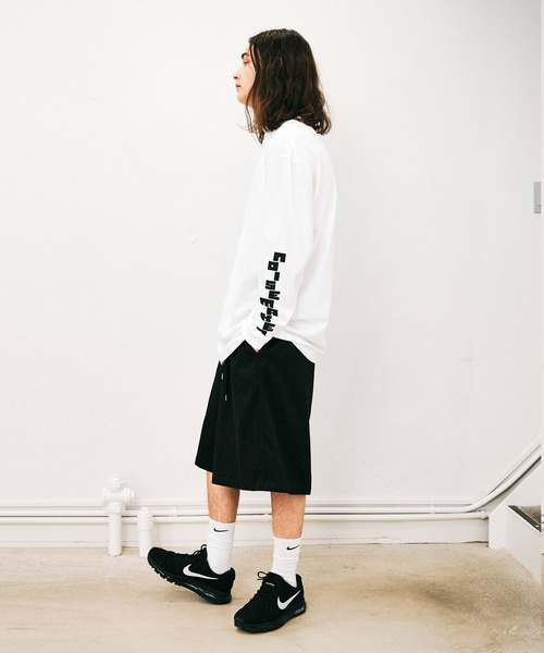 NOISE MAKER（ノイズメーカー）の「スリーブロゴプリントロンTEE（Tシャツ/カットソー・メンズ・ホワイト/ブラック・XL/L/M）」の3枚目の写真