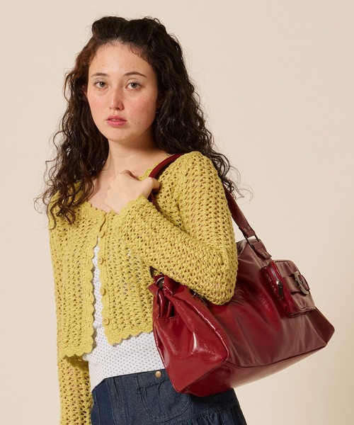 TINA:JOJUN(ティーナジョジュン)の「ボックスシルエット バッグ TINA:JOJUN(ハンドバッグ・レディース・カーキ/レッド・F)」の3枚目の写真