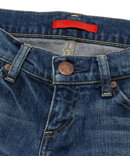 RED CARD TOKYO（レッドカード）の「RED CARD デニムパンツ（デニムパンツ・レディース・ブルー・23）」の3枚目の写真