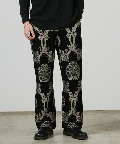 superNova.（スーパーノヴァ）の「superNova. Flare fit utility trouser - Velvet jacquard / SN-492A,SN-492B（スラックス・メンズ・ブラック/アイボリー・S/M）」の2枚目の写真