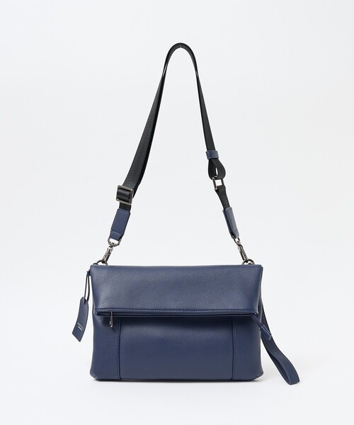 ABAHOUSE les essentiels(アバハウスレエッセンシャル アバハウス エッセンシャル)の「【ABAHOUSE les essentiels】定番2wayショルダー / スプリットレザー/シュリンク/ショルダーバッグ/クラッチバッグ(ショルダーバッグ・メンズ・ネイビー/ブラック/グレー・フリー)」の3枚目の写真