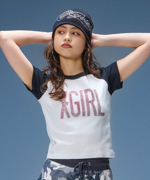 X-girl(エックスガール)の「RHINESTONE VERTICAL LOGO RAGLAN S/S BABY TEE(Tシャツ/カットソー・レディース・ブラック/ホワイト/ピンク・S/M)」の4枚目の写真