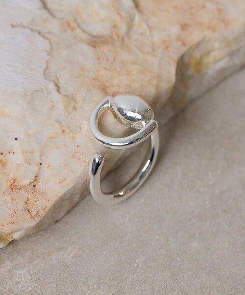 ear PAPILLONNER(イアパピヨネ)の「ホースビットリング(リング・レディース・シルバー/ゴールド・13)」の18枚目の写真