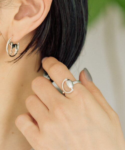 ear PAPILLONNER(イアパピヨネ)の「ホースビットリング(リング・レディース・シルバー/ゴールド・13)」の13枚目の写真