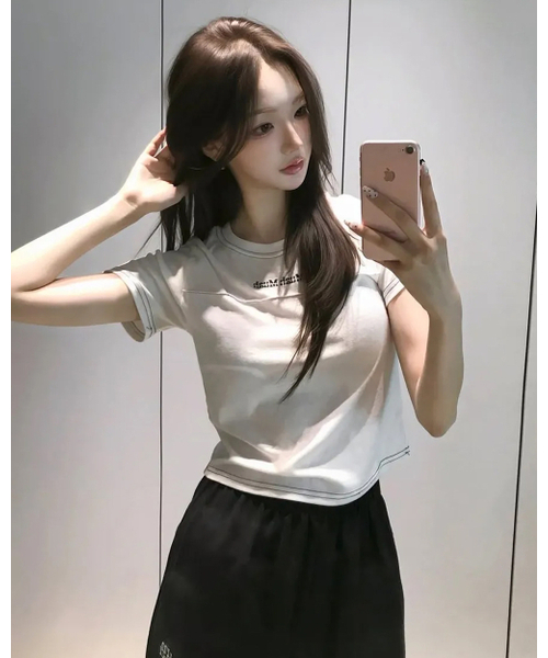 muahmuah（ムーアムーア）の「クロップポイントピンタック半袖Tシャツ [3色]（Tシャツ/カットソー・レディース・グレー/アイボリー/ブラック・FREE）」の4枚目の写真