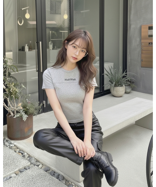 muahmuah（ムーアムーア）の「クロップポイントピンタック半袖Tシャツ [3色]（Tシャツ/カットソー・レディース・グレー/アイボリー/ブラック・FREE）」の13枚目の写真