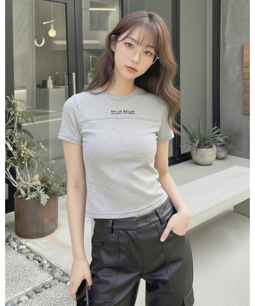 muahmuah（ムーアムーア）の「クロップポイントピンタック半袖Tシャツ [3色]（Tシャツ/カットソー・レディース・グレー/アイボリー/ブラック・FREE）」の15枚目の写真