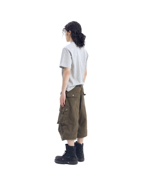 AAKAM(アーカム)の「Annie Half Top (Gray)(Tシャツ/カットソー・レディース・その他・1/2)」の2枚目の写真