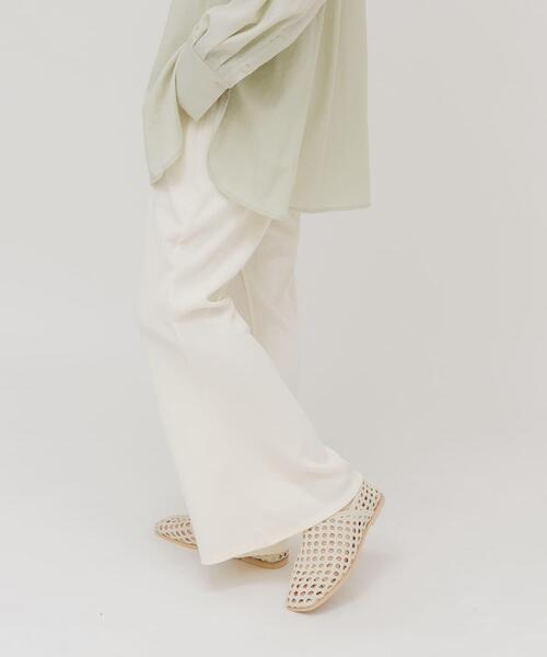 KBF（ケイビーエフ）の「イージーRIBフレアパンツ（その他パンツ・レディース・ブラウン/アイボリー/ブラック・ONE）」の2枚目の写真