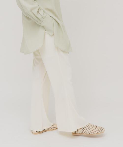 KBF（ケイビーエフ）の「イージーRIBフレアパンツ（その他パンツ・レディース・ブラウン/アイボリー/ブラック・ONE）」の5枚目の写真