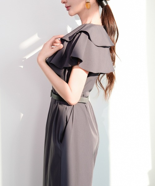 DRESS PLUS(ドレスプラス)の「ラッシュガード オールインワン フリル付き(サロペット/オーバーオール・レディース・ブラック/チャコール/ダークベージュ・M/L)」の5枚目の写真