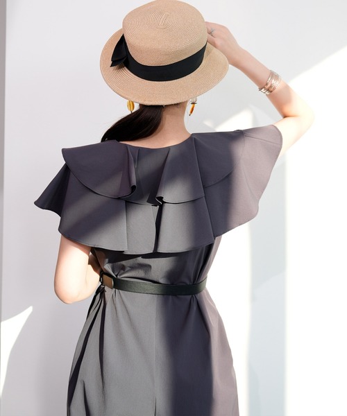 DRESS PLUS(ドレスプラス)の「ラッシュガード オールインワン フリル付き(サロペット/オーバーオール・レディース・ブラック/チャコール/ダークベージュ・M/L)」の8枚目の写真
