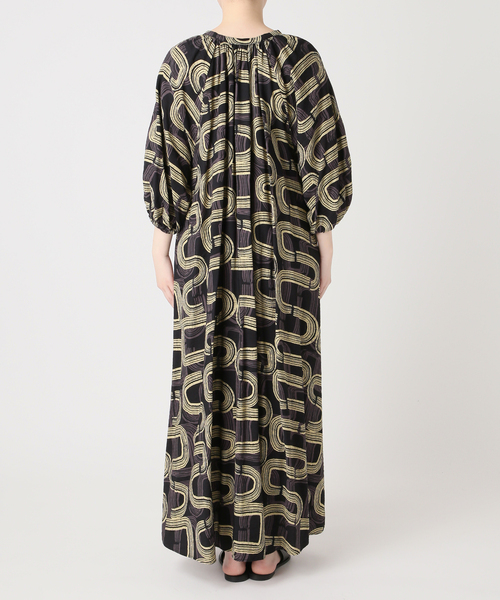 JOURNAL STANDARD relume（ジャーナルスタンダード　レリューム）の「［26SS新作］モダンアフリカンプリントワンピース（ワンピース・レディース・ブラック/ブラウン・FREE）」の14枚目の写真