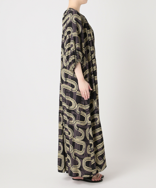 JOURNAL STANDARD relume（ジャーナルスタンダード　レリューム）の「［26SS新作］モダンアフリカンプリントワンピース（ワンピース・レディース・ブラック/ブラウン・FREE）」の15枚目の写真