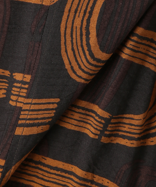 JOURNAL STANDARD relume（ジャーナルスタンダード　レリューム）の「［26SS新作］モダンアフリカンプリントワンピース（ワンピース・レディース・ブラック/ブラウン・FREE）」の21枚目の写真