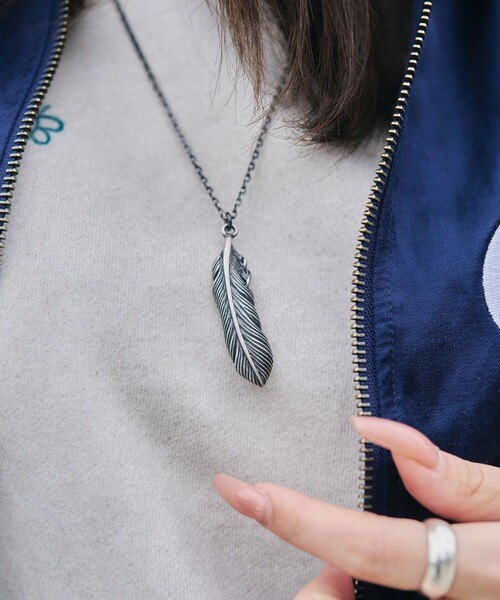Subciety(サブサエティ)の「Metal necklace-feather-(ネックレス・メンズ・アンティークゴールド/アンティークシルバー・FREE)」の10枚目の写真