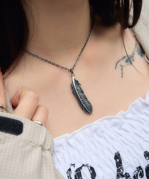 Subciety(サブサエティ)の「Metal necklace-feather-(ネックレス・メンズ・アンティークゴールド/アンティークシルバー・FREE)」の11枚目の写真