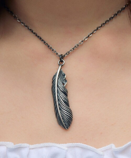 Subciety(サブサエティ)の「Metal necklace-feather-(ネックレス・メンズ・アンティークゴールド/アンティークシルバー・FREE)」の12枚目の写真