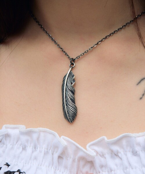Subciety(サブサエティ)の「Metal necklace-feather-(ネックレス・メンズ・アンティークゴールド/アンティークシルバー・FREE)」の13枚目の写真