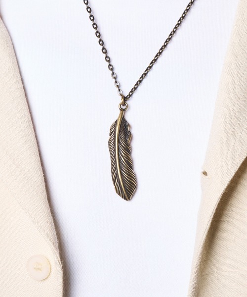 Subciety(サブサエティ)の「Metal necklace-feather-(ネックレス・メンズ・アンティークゴールド/アンティークシルバー・FREE)」の2枚目の写真