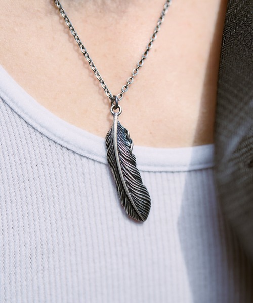 Subciety(サブサエティ)の「Metal necklace-feather-(ネックレス・メンズ・アンティークゴールド/アンティークシルバー・FREE)」の1枚目の写真