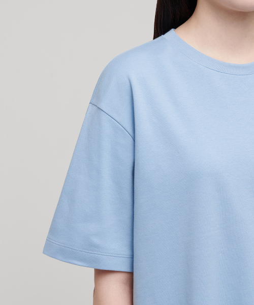 MUSINSA STANDARD WOMAN（ムシンサスタンダードウーマン）の「ウィメンズリラックスフィットクルーネックTシャツ[スカイブルー]（Tシャツ/カットソー・レディース・その他・SMALL/X-SMALL/MEDIUM/LARGE）」の5枚目の写真