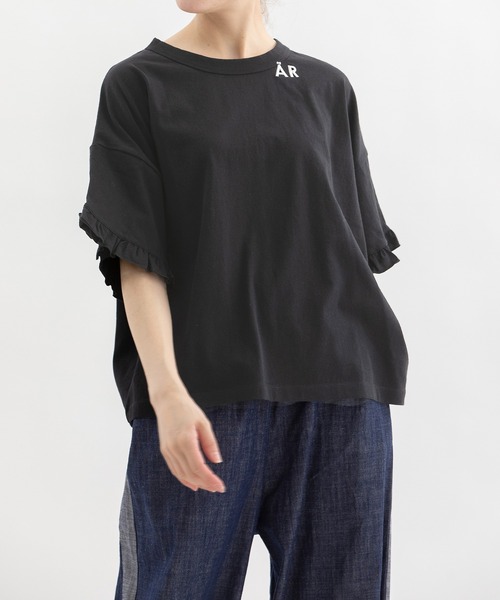nop de nod(ノップドゥノッド)の「USコットンフリルスリーブTシャツ(Tシャツ/カットソー・レディース・ブラック/ブラウン/オフホワイト・3)」の3枚目の写真