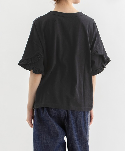 nop de nod(ノップドゥノッド)の「USコットンフリルスリーブTシャツ(Tシャツ/カットソー・レディース・ブラック/ブラウン/オフホワイト・3)」の9枚目の写真