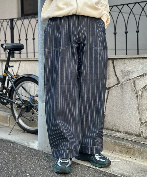 MandO（エムオー）（エムオー）の「ストライプ&無地ベイカータックデニムワイドストレートパンツ（デニムパンツ・メンズ・ブラック/ブルー系その他/インディゴブルー/ブラック系その他・SMALL/LARGE/MEDIUM）」の22枚目の写真