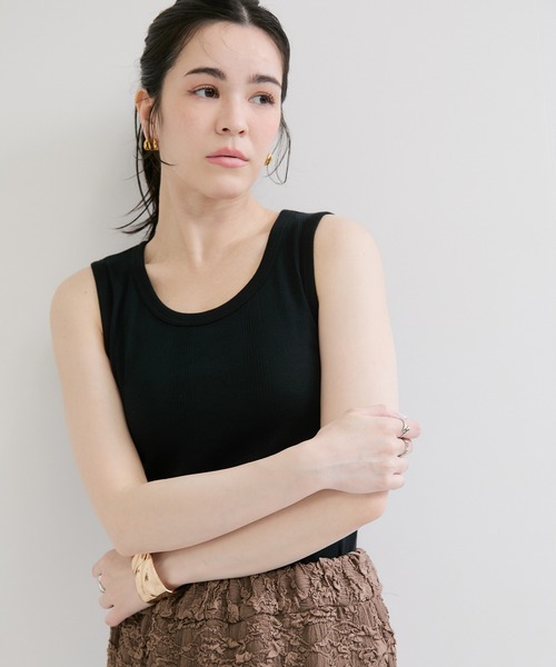 Edith A.Miller(エディスエーミラー)の「【Miller/ミラー】PANEL RIBBED TANKTOP(タンクトップ・レディース・ブラウン系その他2/オレンジ系その他/ブラック/ブルー系その他5/ホワイト・FREE)」の3枚目の写真