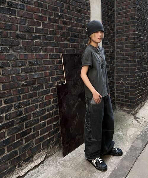 MAINBOOTH(メインブース)の「Signal T-shirt(CHARCOAL)(Tシャツ/カットソー・レディース・その他・1/2/3)」の2枚目の写真