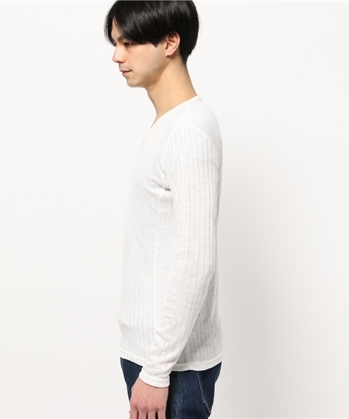 VIBGYOR(ヴィブジョー)の「針抜き天竺Vネックカットソー (RM)(Tシャツ/カットソー・メンズ・ブラック/ホワイト/サーモンピンク/ネイビー・LARGE/X-LARGE/MEDIUM)」の5枚目の写真