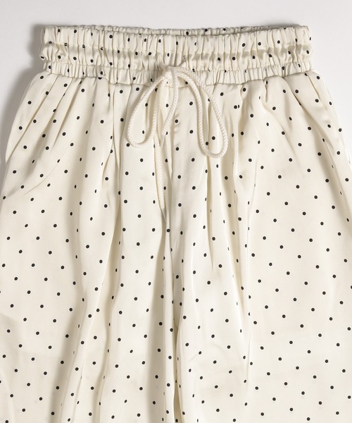 MUHET(ミュエータ)の「assorted easy pants / アソートイージーパンツ(その他パンツ・レディース・オフホワイト/ブラック/ブルー系その他/ブラック系その他・LARGE/MEDIUM/SMALL)」の11枚目の写真