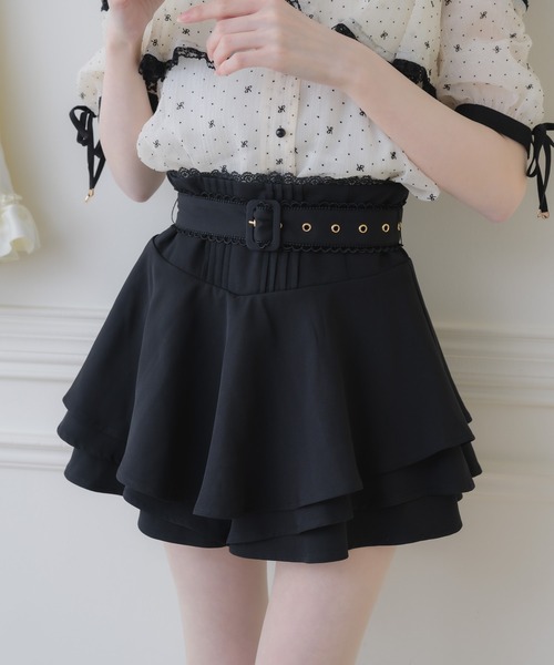 couture BY ROJITA(クチュールバイロジータ)の「ベルト付ミニスカパン(スカート・レディース・ホワイト/ブラック/マルチ・FREE)」の1枚目の写真