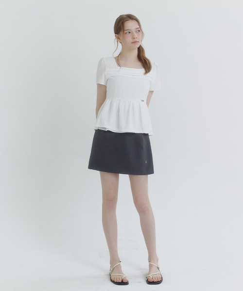 MICANE(ミケーネ)の「バレリアピンタックブラウス(シャツ/ブラウス・レディース・アイボリー/スカイブルー/ピンク・X-SMALL/SMALL/MEDIUM/LARGE/X-LARGE)」の13枚目の写真