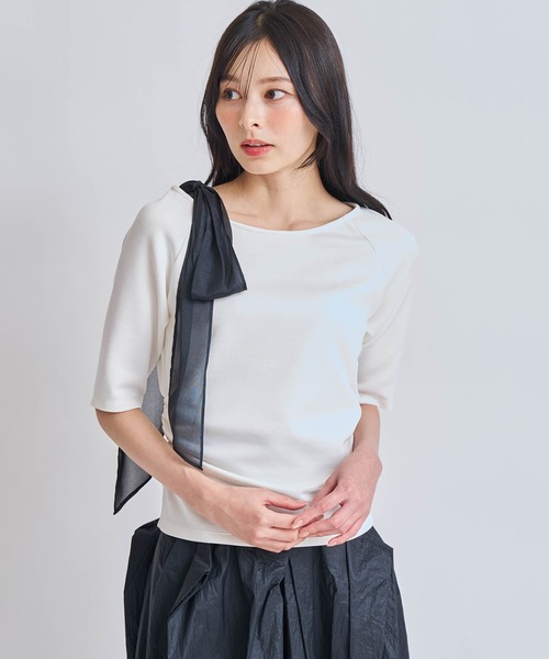 NOELA(ノエラ)の「ショルダーリボンカットソー(Tシャツ/カットソー・レディース・その他1/オフホワイト/ブラック・フリー)」の6枚目の写真