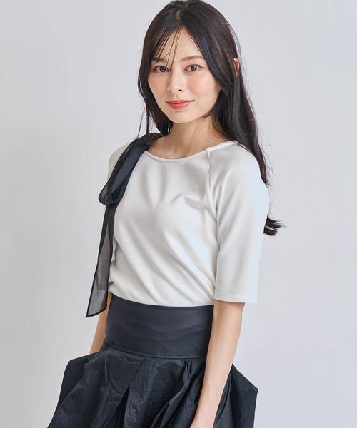 NOELA(ノエラ)の「ショルダーリボンカットソー(Tシャツ/カットソー・レディース・その他1/オフホワイト/ブラック・フリー)」の8枚目の写真
