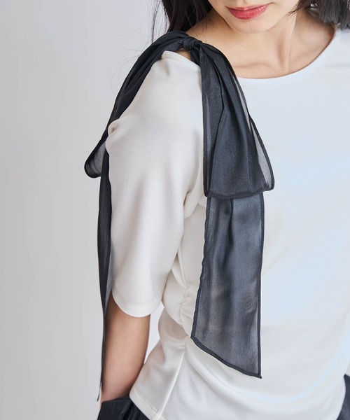NOELA(ノエラ)の「ショルダーリボンカットソー(Tシャツ/カットソー・レディース・その他1/オフホワイト/ブラック・フリー)」の9枚目の写真