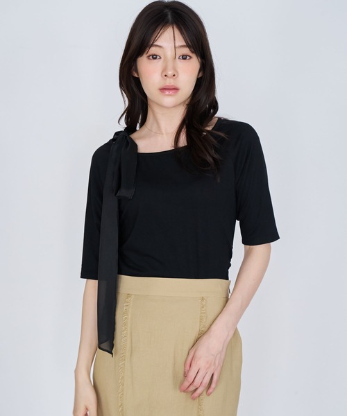 NOELA(ノエラ)の「ショルダーリボンカットソー(Tシャツ/カットソー・レディース・その他1/オフホワイト/ブラック・フリー)」の22枚目の写真
