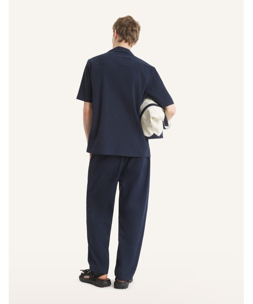 Maison Kitsune(メゾンキツネ)の「SEERSUCKER RESORT SHIRT(シャツ/ブラウス・メンズ・ベージュ/ネイビー・M/S/L)」の8枚目の写真