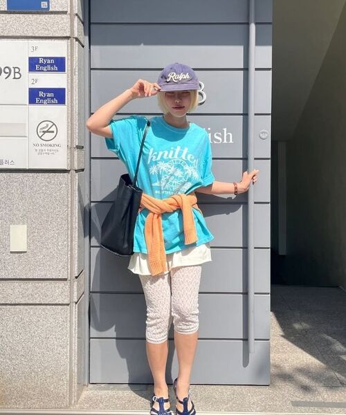 KNITTED(ニッティド)の「(ユニセックス) ピグメント パームツリー グラフィック Tシャツ AQUA(Tシャツ/カットソー・レディース・その他・MEDIUM/LARGE/X-LARGE)」の12枚目の写真